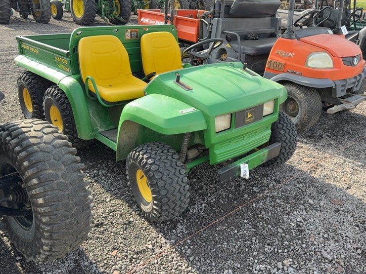 john-deere-gator-image-3