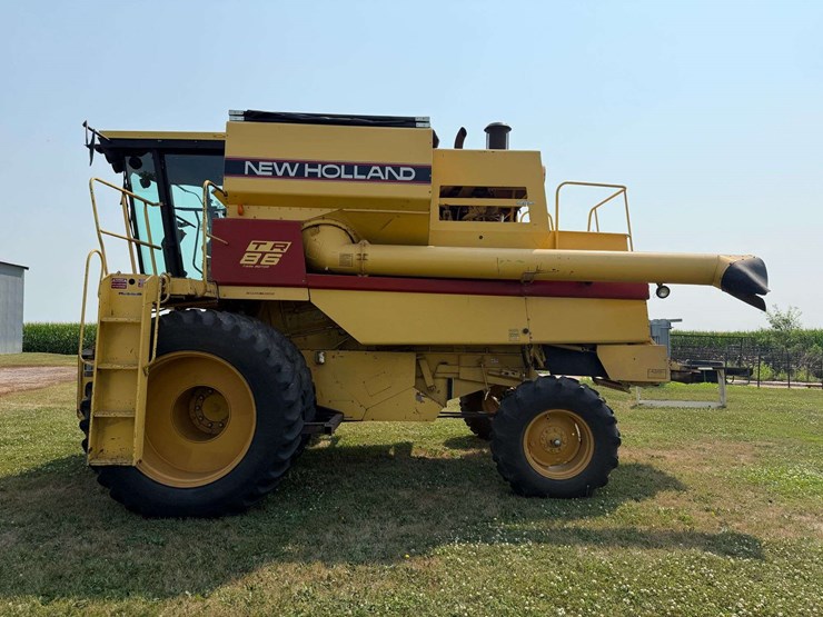 1992-new-holland-tr86-image-8