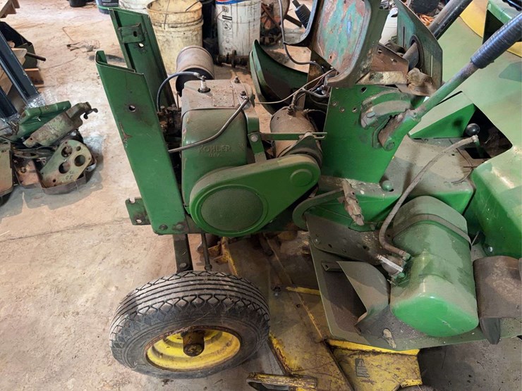 1963-john-deere-110-image-12