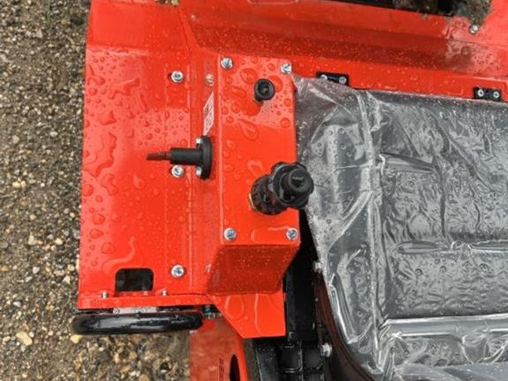 #242-•-mini-skid-steer-loader---agt---gas-image-7