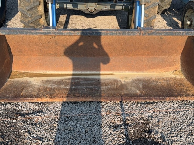 new-holland-ts100-image-2