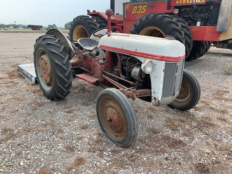 ford-tractor-image-4