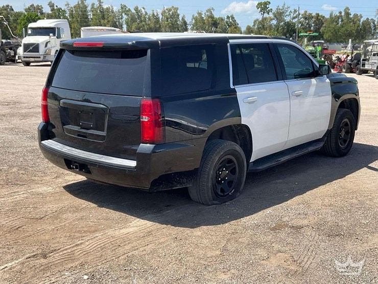 2019-chevrolet-tahoe-image-3