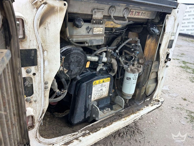2022-bobcat-t76-image-9