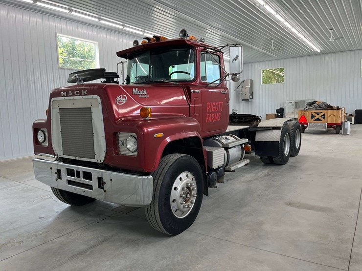 1987-mack-rs686lst-image-1