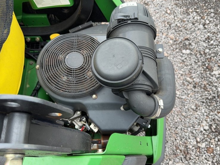 john-deere-z830a-image-11