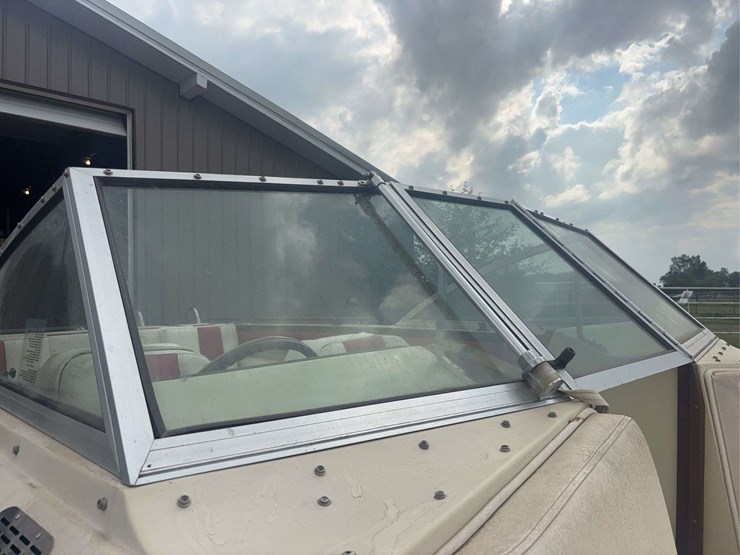 18’-cobalt-boat-and-trailer-image-42