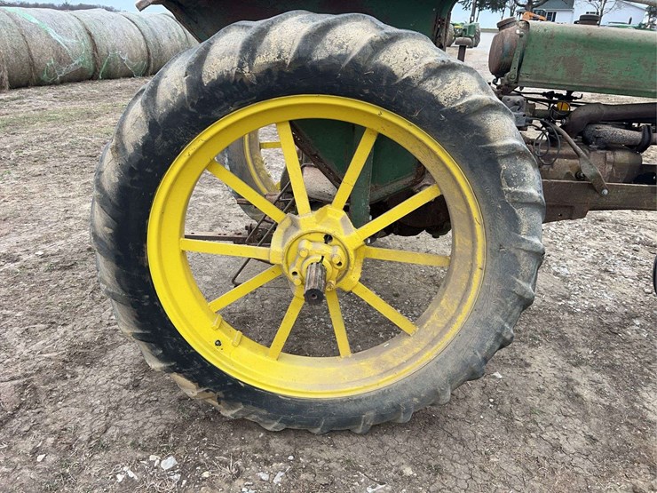 john-deere-model-b-image-37