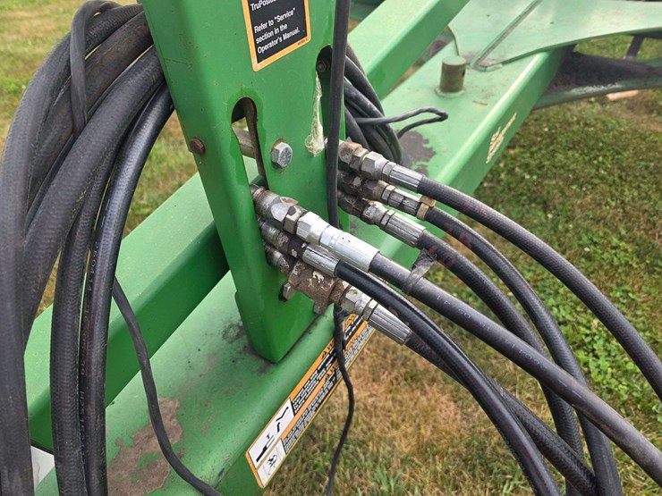 john-deere-2210-image-50