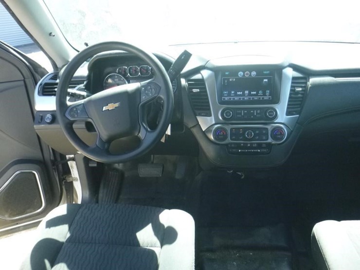 2019-chevrolet-tahoe-image-9