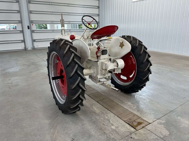 farmall-c-demonstractor,-15-hours-on-rebuilt-engine,-reman-starter,-dual-pto,-new-5.00-15-fronts,-ne-image-2
