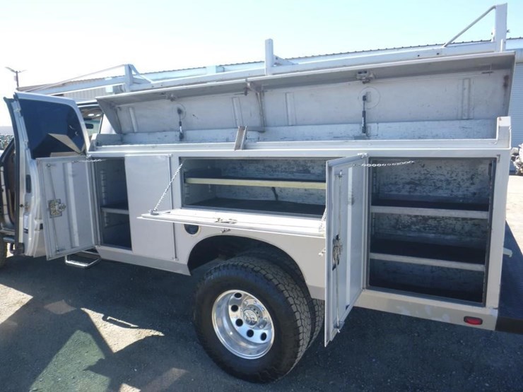 1999-dodge-ram-3500-image-9