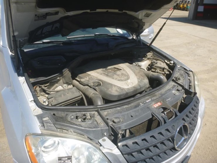 2006-mercedes-benz-ml350-image-11