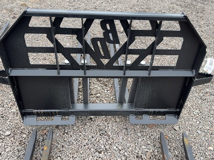 #2063-•-blue-diamond-48"-skid-steer-brick-tine-image-2