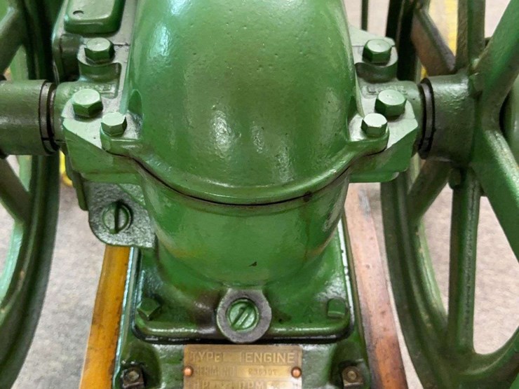 john-deere-112-image-11
