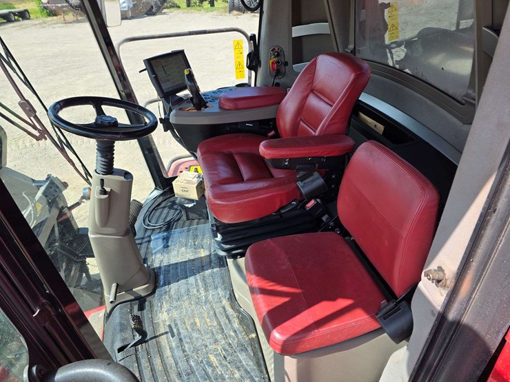 2013-case-ih-8230-image-92