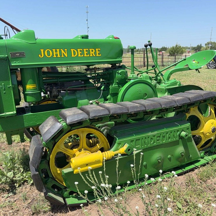 John Deere Model LO Lindeman Crawler