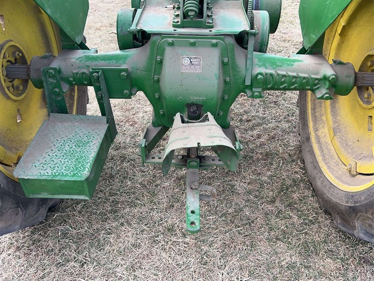 john-deere-model-b-image-37