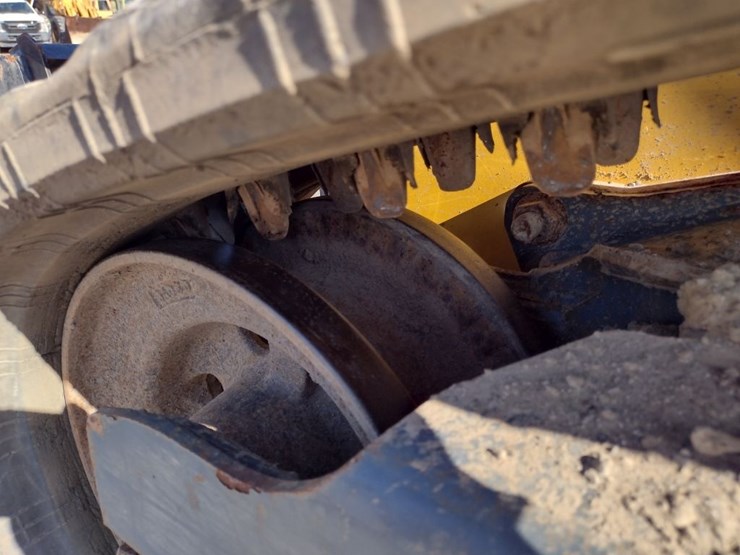 deere-317g-image-14