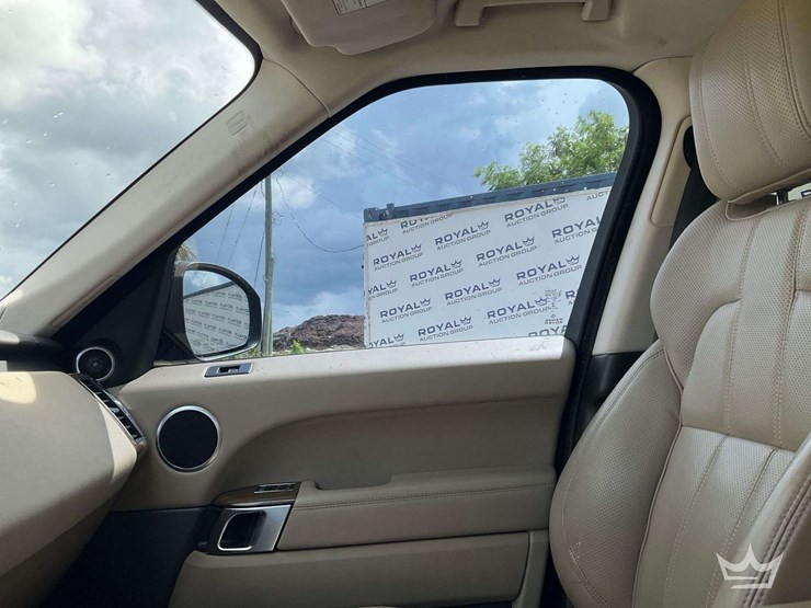 2016-land-rover-range-rover-image-18