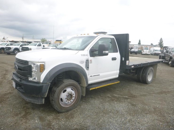 2019-ford-f550-image-1