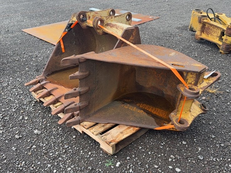 caterpillar-36-image-2