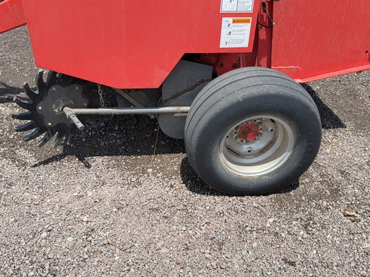 massey-ferguson-1745-image-7