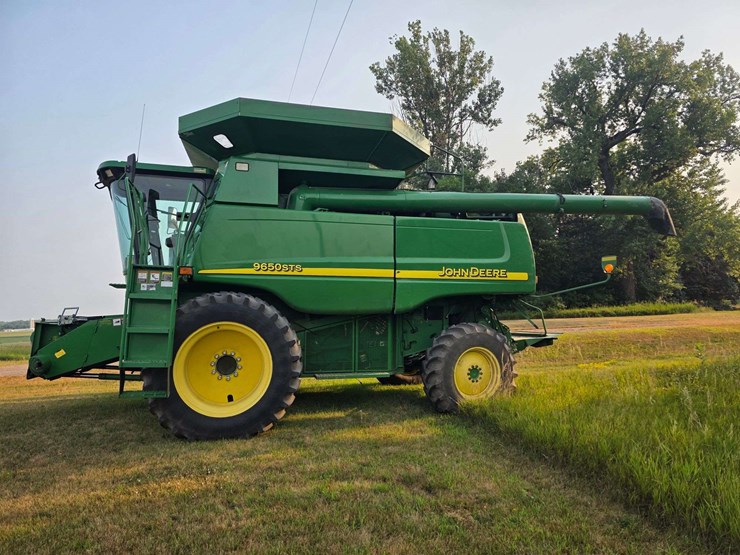 2003-john-deere-9650-sts-image-23