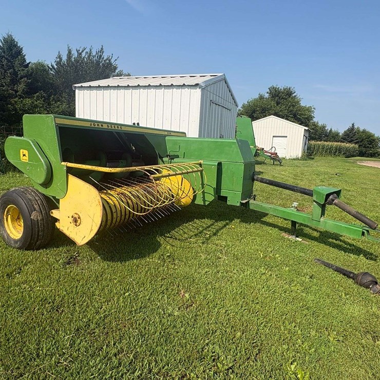 JOHN DEERE 336