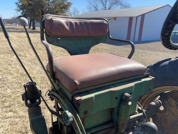 john-deere-530-image-34