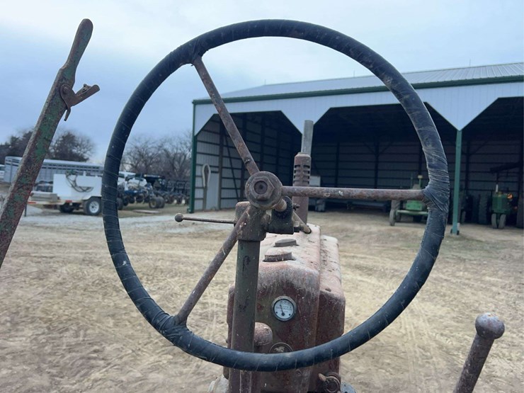 john-deere-model-b-image-43