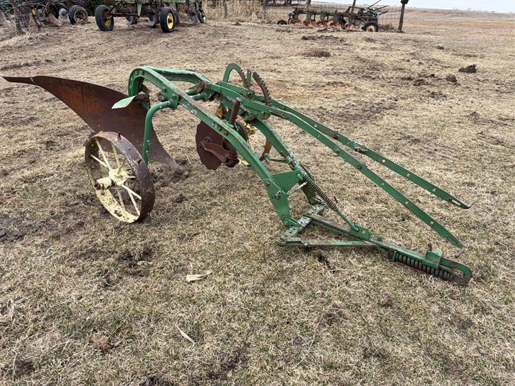 john-deere-pull-type-one-bottom-plow-image-7