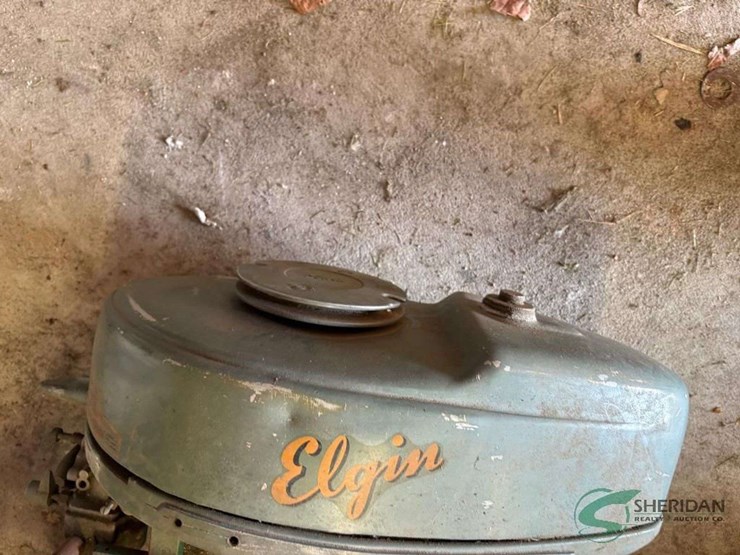 vintage-elgin-outboard-engine-image-3