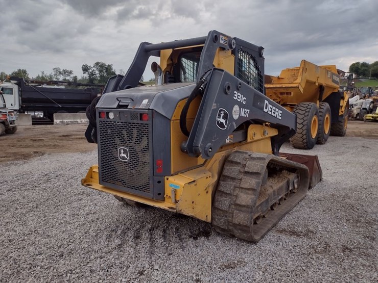 deere-331g-image-34