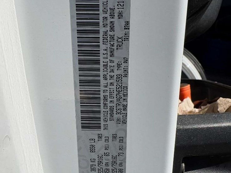2017-ram-promaster-1500-image-8