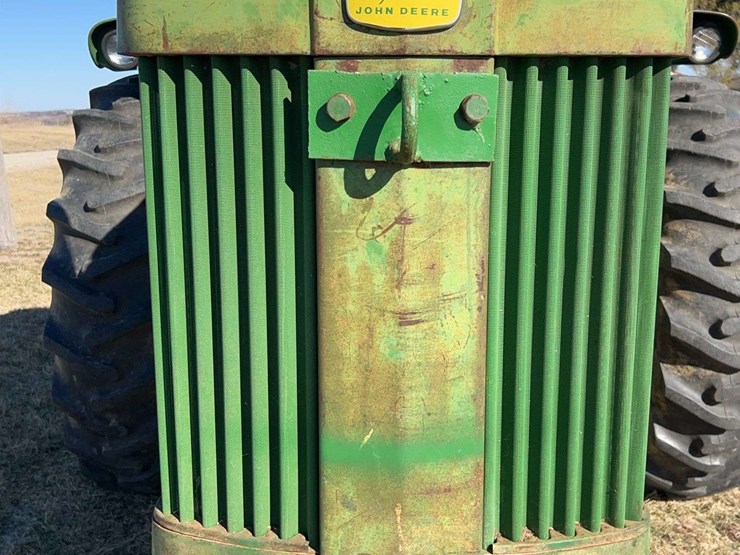 john-deere-720-image-9