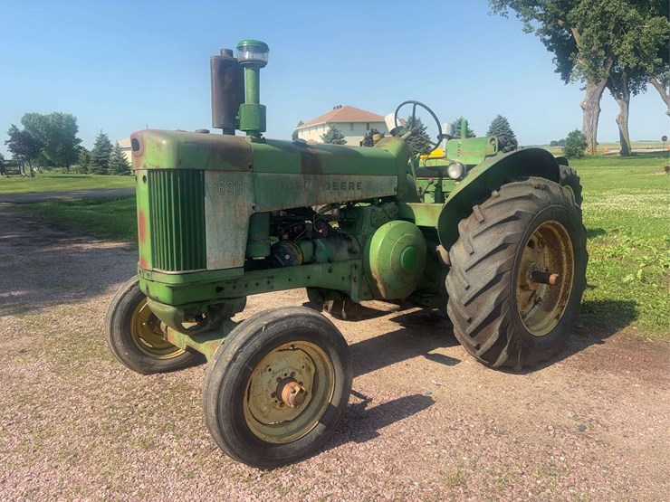 john-deere-630-image-1