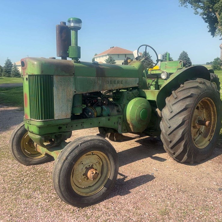 JOHN DEERE 630