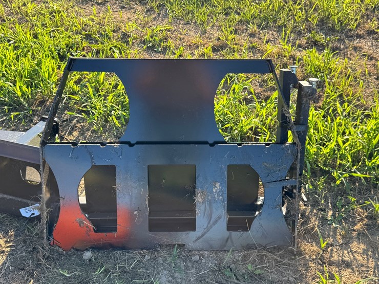 #4050-•-mini-skid-steer-pallet-for-frame-with-36-inch-forks-image-1