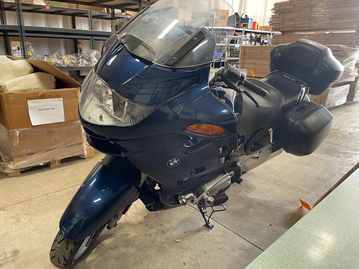 #4488-•-2004-bmw-r1150rt-motorcycle-(title-in-delay)-image-1