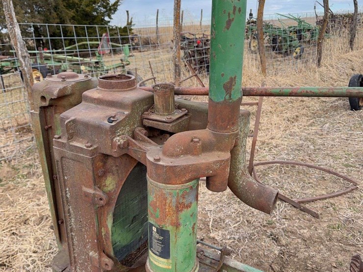 john-deere-b-image-10