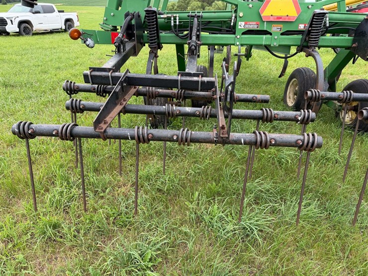 john-deere-680-image-24