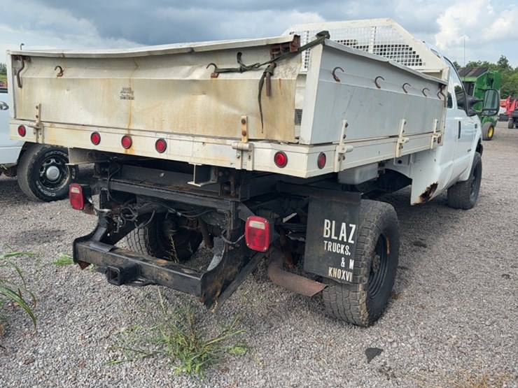 2001-ford-f350-image-11