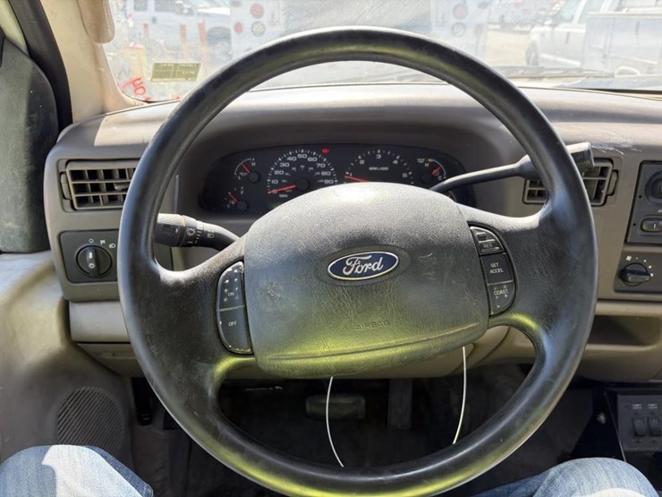 2004-ford-f350-image-14