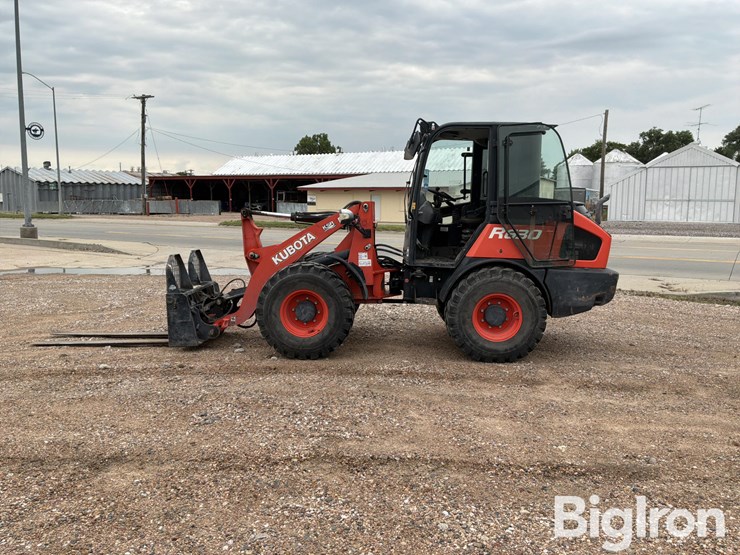 2019-kubota-r630-image-8