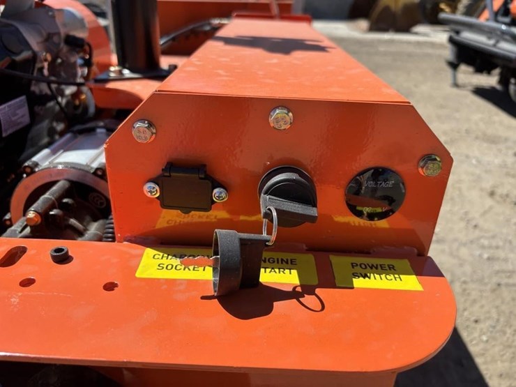 2026-sdlool-lm1000q-rc-flail-mower-image-18