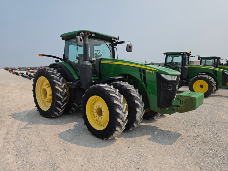 2012-john-deere-8335r-image-21