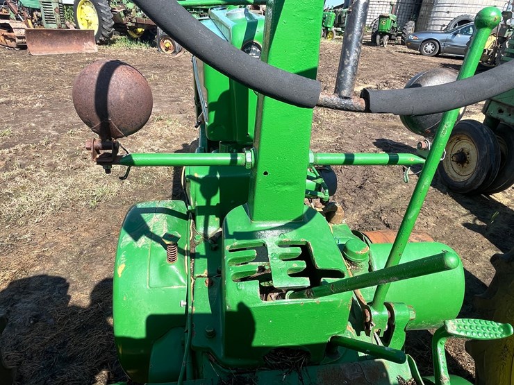 john-deere-b-image-36