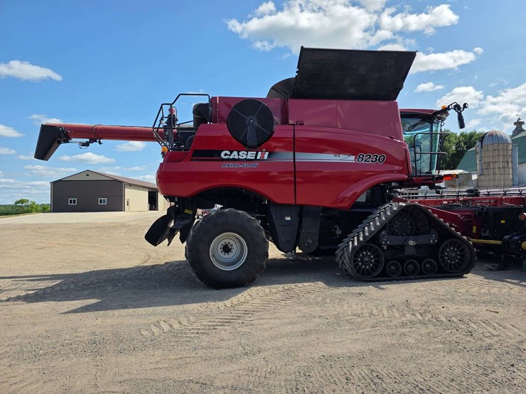 2013-case-ih-8230-image-12