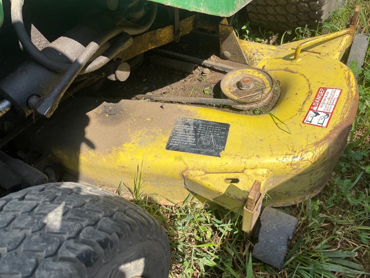 john-deere-318-image-8
